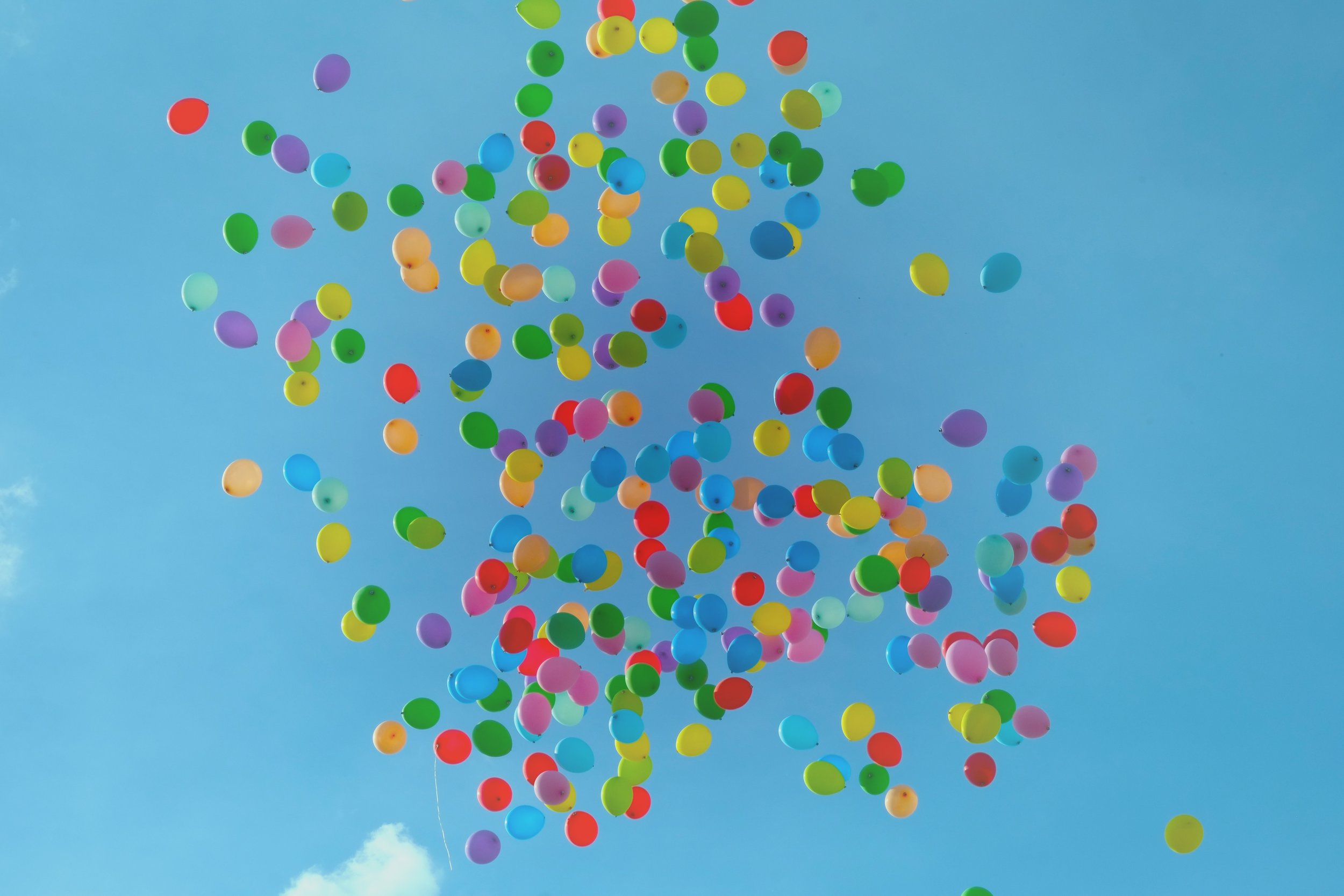 balloons-in-sky