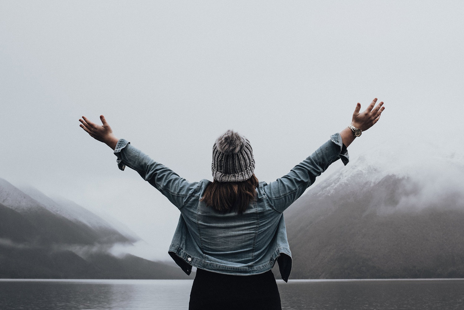 woman-outside-arms-in-the-air