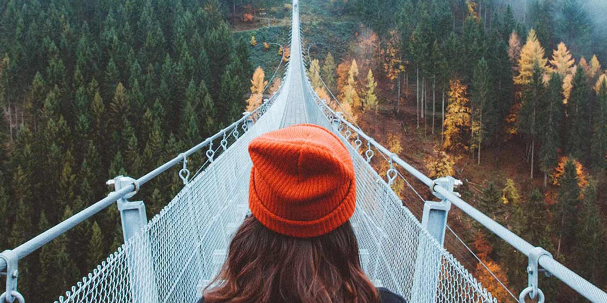 woman-on-bridge