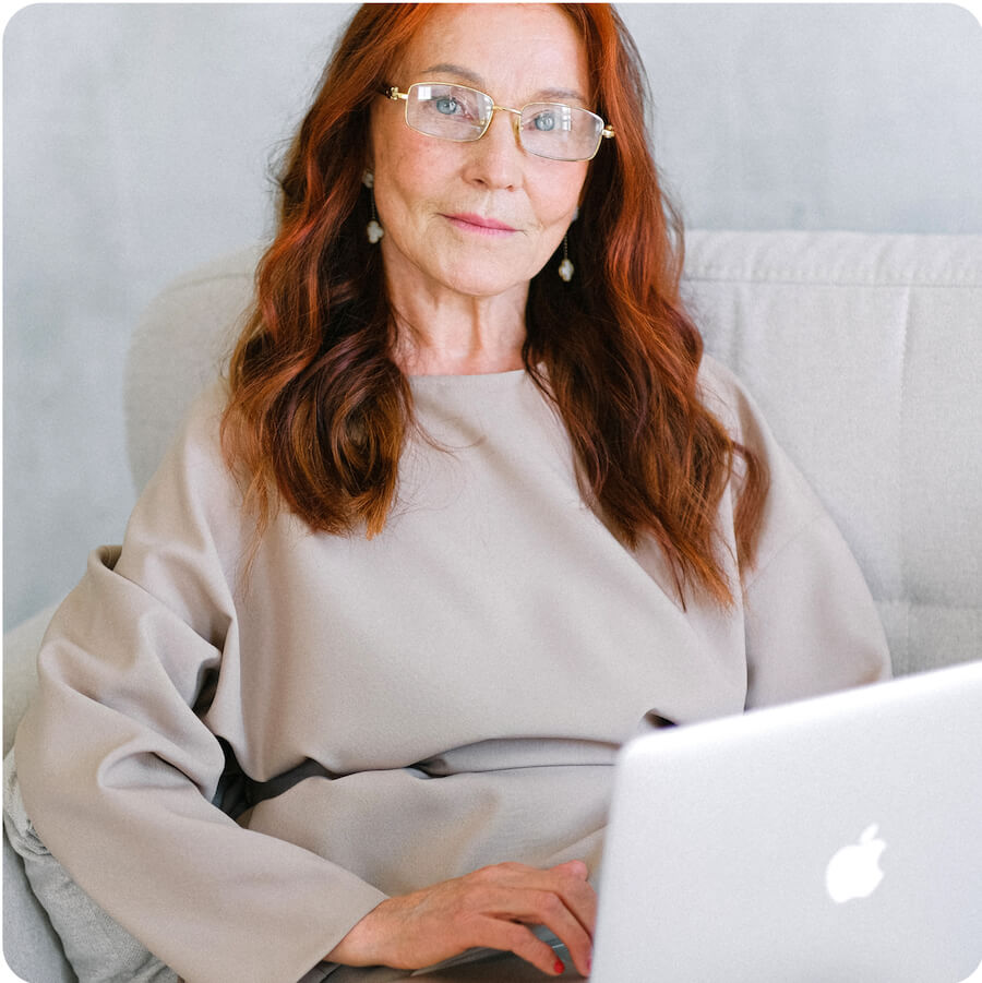 lady on laptop
