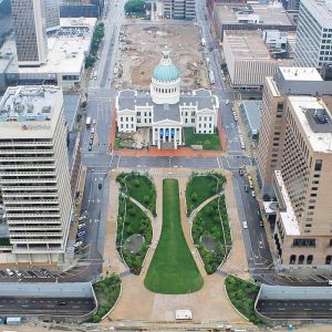 Aerial view of St Louis Missouri, with the Old County Courthouse centered.